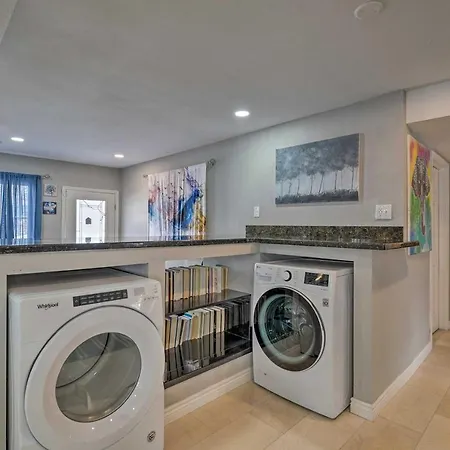 Home With Private Pool - Near Las Vegas Strip!